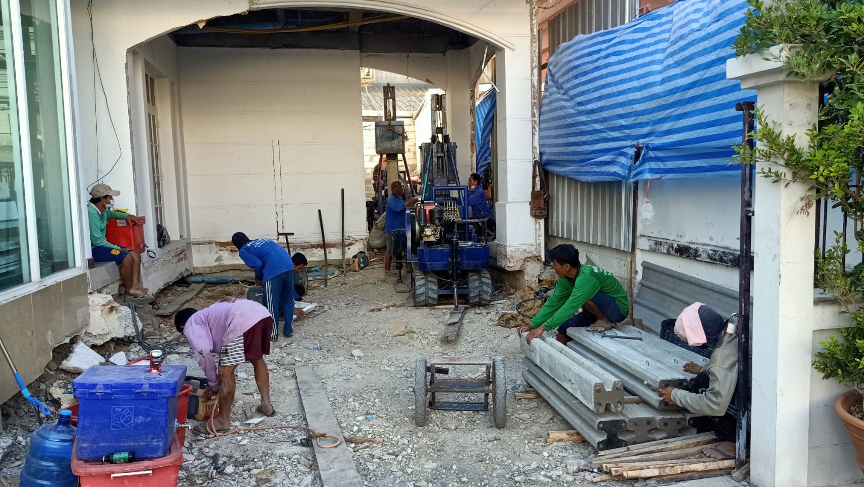 21 - https://ช่างหรั่งบริการรับตอกเสาเข็มไมโครไพล์.com | ช่างหรั่ง ไมโครไพล์ รับตอกเสาเข็มไมโครไพล์ สปัน หกเหลี่ยมแรงคน ให้บริการทั่วประเทศ มั่นใจ อาคารบ้านแข็งแรง รับประกันผลงาน