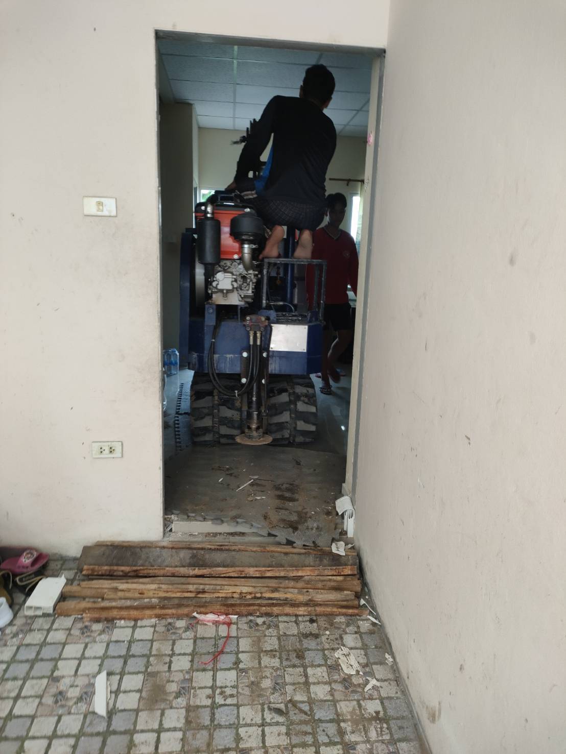 63 - https://ช่างหรั่งบริการรับตอกเสาเข็มไมโครไพล์.com | ช่างหรั่ง ไมโครไพล์ รับตอกเสาเข็มไมโครไพล์ สปัน หกเหลี่ยมแรงคน ให้บริการทั่วประเทศ มั่นใจ อาคารบ้านแข็งแรง รับประกันผลงาน