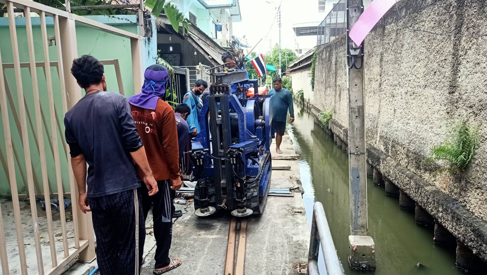 68 - https://ช่างหรั่งบริการรับตอกเสาเข็มไมโครไพล์.com | ช่างหรั่ง ไมโครไพล์ รับตอกเสาเข็มไมโครไพล์ สปัน หกเหลี่ยมแรงคน ให้บริการทั่วประเทศ มั่นใจ อาคารบ้านแข็งแรง รับประกันผลงาน